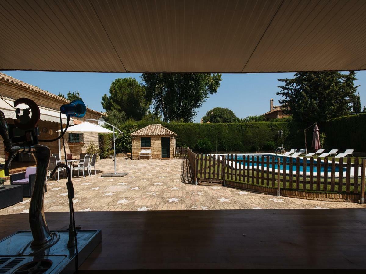 Divi Apartments Villa Reyes Mairena del Aljarafe Exterior photo